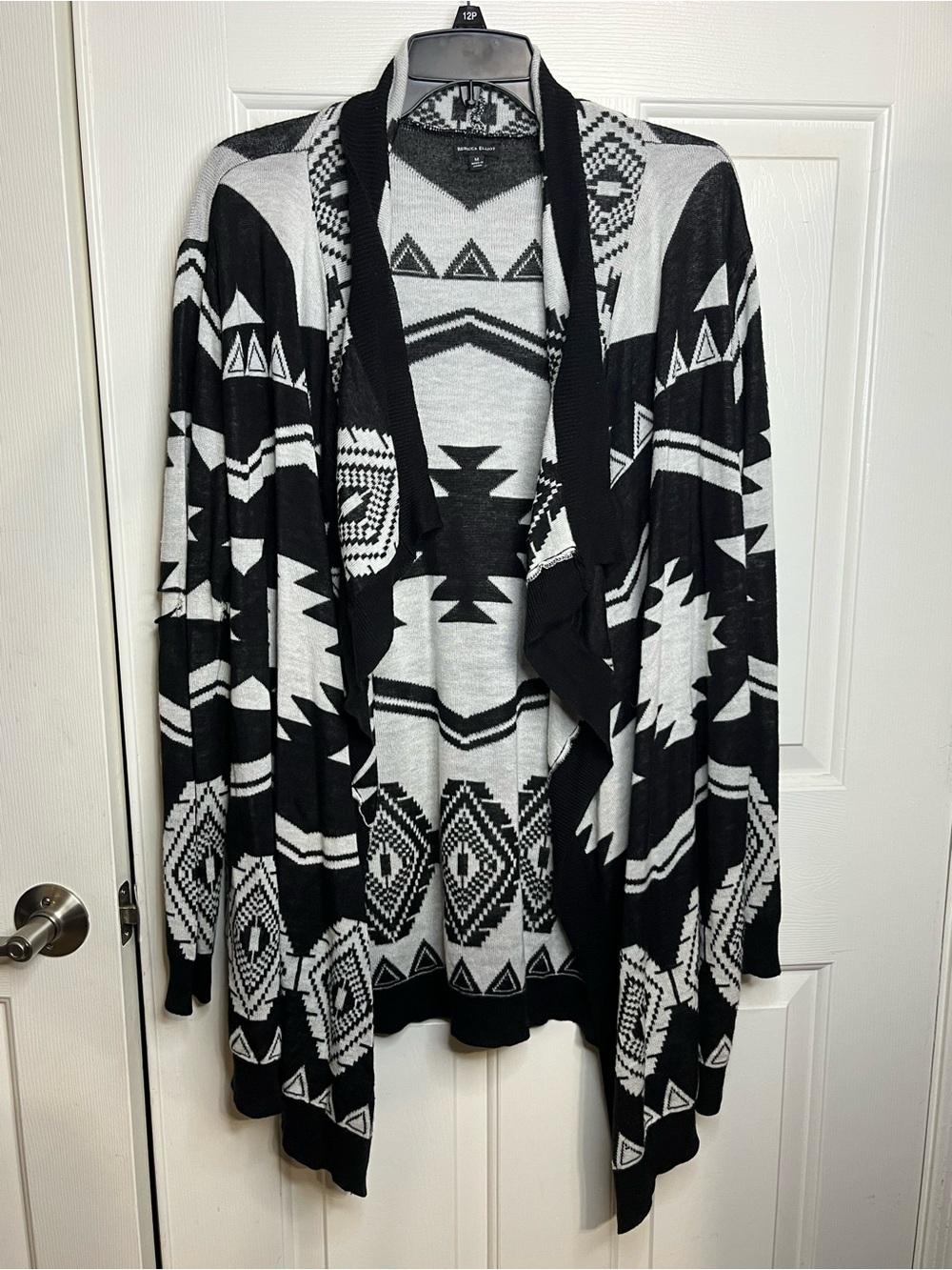 Open-Front Black and White Geometric Women's Cardigan